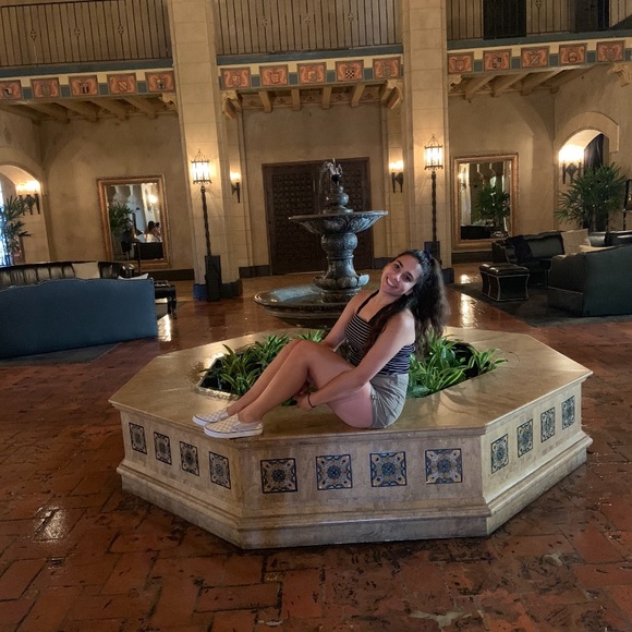 Meet your Posher, Riss - Picture 1 of 1